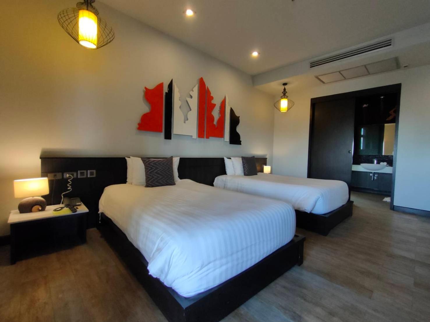 Sorin Hotel Surin Exterior photo